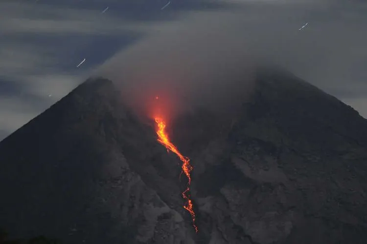 Lava pijar Gunung Merapi/Antara