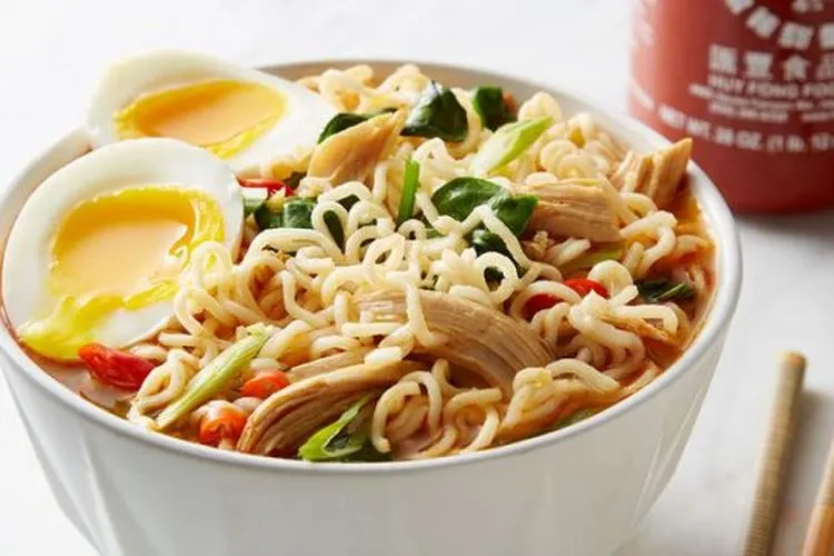 Mie instan/Table Spoon