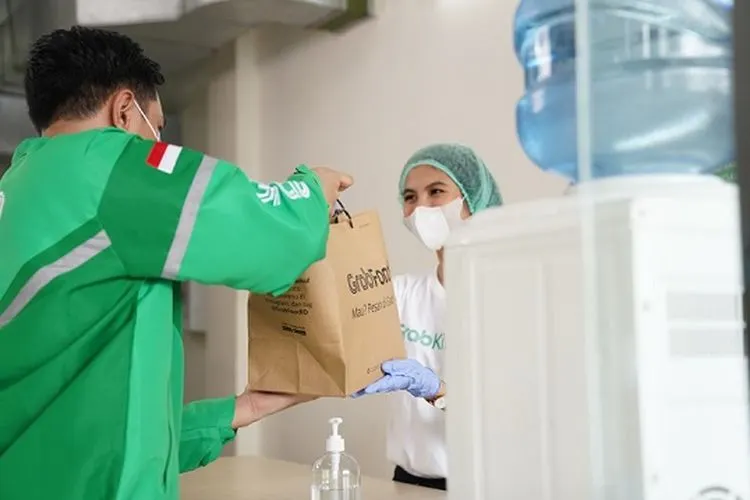 Mitra pengantaran GrabFood (Grab Indonesia)