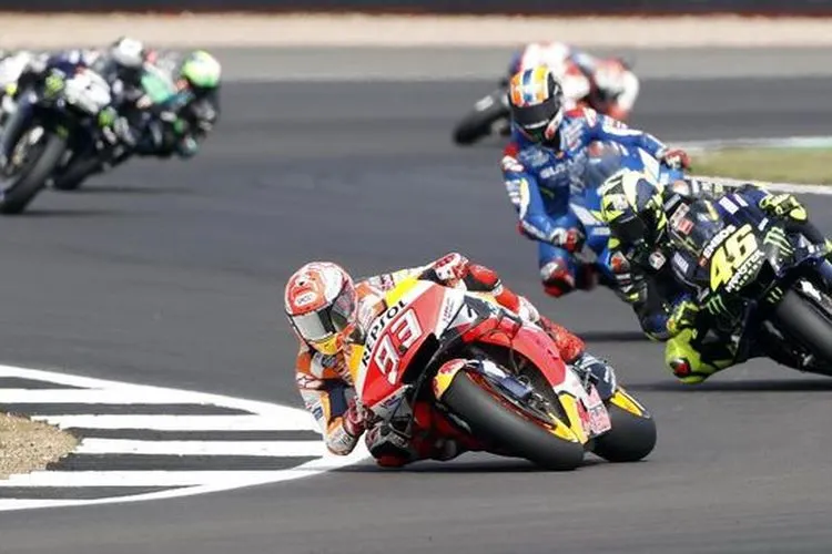 MotoGP terus menanti perkembangan situasi terkait pandemi Corona. (AP Photo/Rui Vieira)