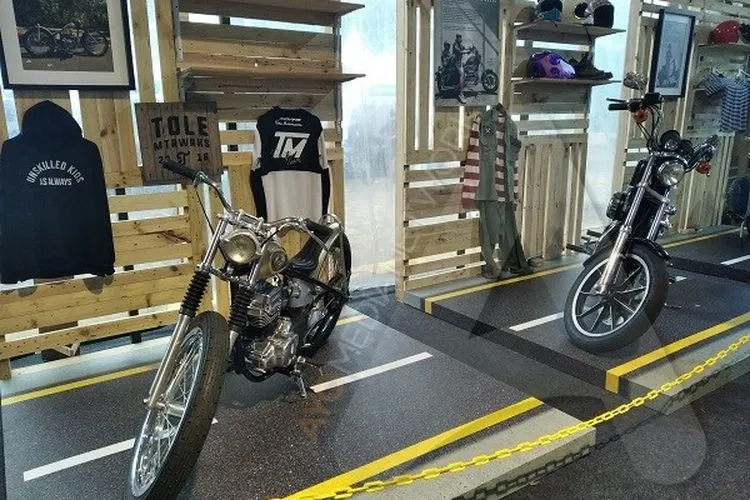 Area komunitas pencinta motor di ajang Kaskus Hobby Ground, Plaza Barat Gelora Bung Karno, Sabtu (2/11/2019)/Ayojakarta.com-Dhika Alam Noor