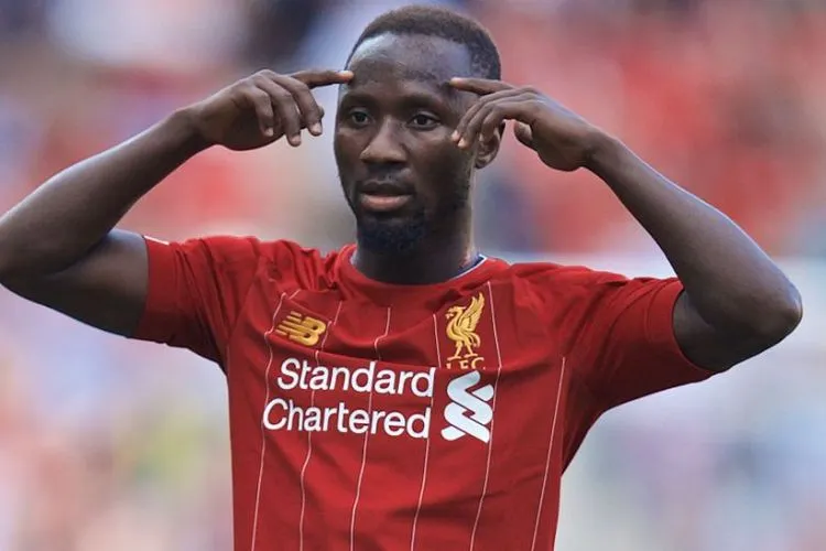 Naby Keita positif Covid-19 (indonesia.liverpoolfc.com)