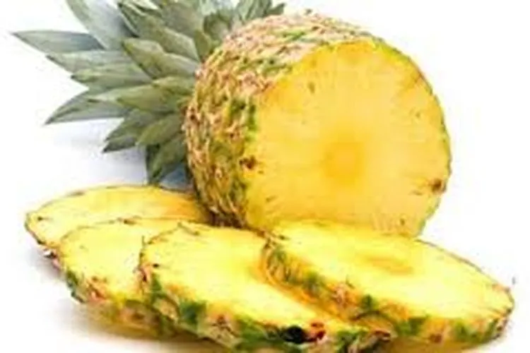 Nanas digunakan untuk mengempukan dan menghilangkan bau prengus daging kambing. (dok)