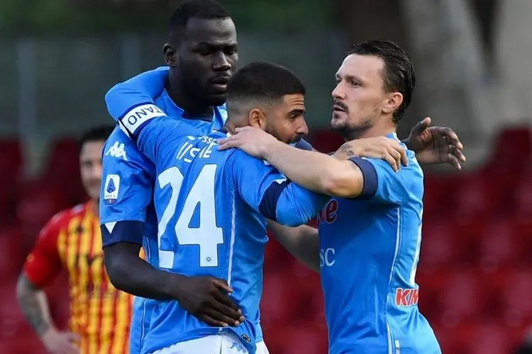 Napoli akan bertandang ke markas klub asal Kroasia Rijeka dalam lanjutan Liga Europa Grup F, Jumat (6/11/2020) pukul  00.55 WIB / instagram