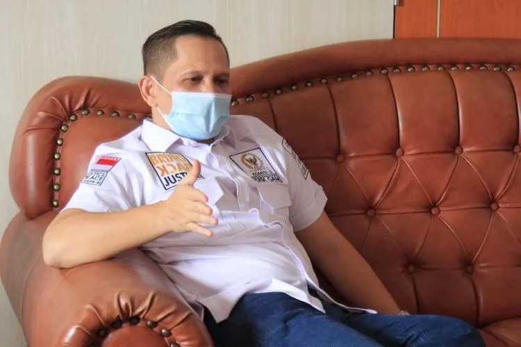 Presiden Persiraja, Nazaruddin Dek Gam