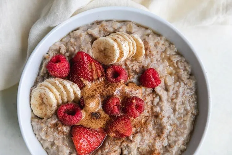 Oatmeal memiliki banyak serat yang dibutuhkan untuk tubuh. (dok)