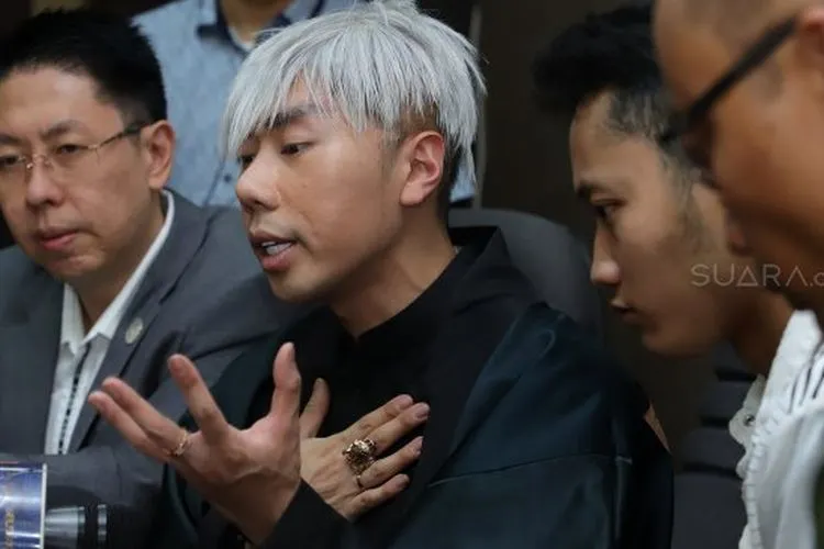 Kandungan psikotropika jenis benzo di tubuh Roy Kiyoshi (Suara.com/Angga Budhiyanto)