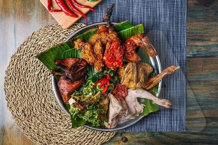 Hidangan Restoran Marco Padang Peranakan/Ayojakarta.com