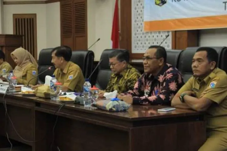 Para camat di Jakbar mengikuti Pamong Innovation Award 2019 (barat.jakarta.go.id)