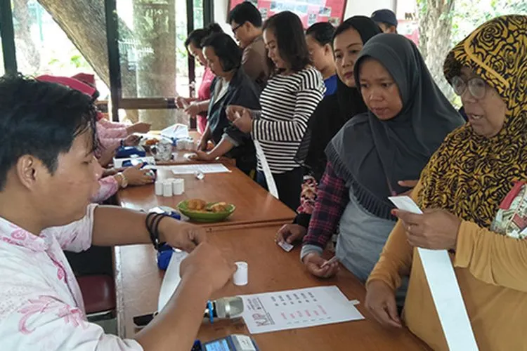 Bantuan pangan murah untuk warga Pulau Sebira, Kepulauan Seribu Utara (Berita Jakarta/Suparni)a/