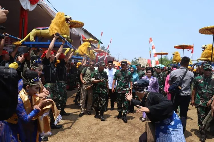 Panglima TNI Marsekal TNI Hadi Tjahjanto menghadiri Silaturahmi Nasional Ulama, Umaro, TNI, dan Polri (Puspen TNI)