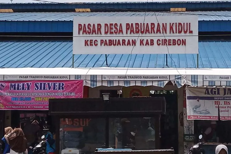 Pasar Desa Pabuaran Kidul, Kabupaten Cirebon