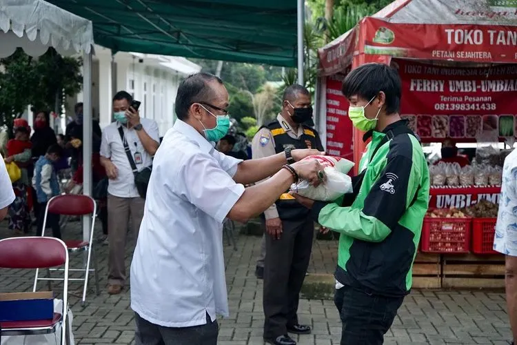 Pasar Mitra Tani Bogor layani beli online. ist