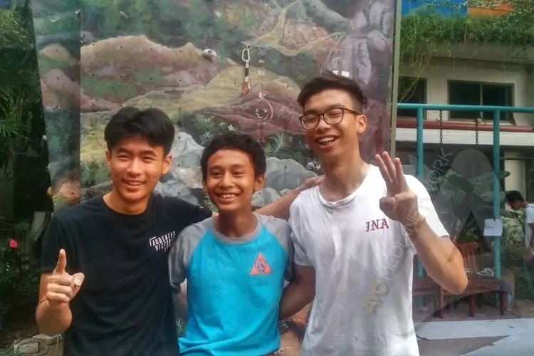 Patrick Dharma (kiri), berhasil menjuarai kompetisi Wall Climbing Canisius College Cup 2019/Ayojakarta.com
