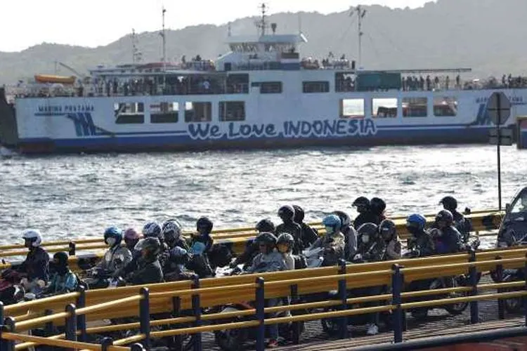 Sebagai ilustrasi,  Lebaran di Pelabuhan Gilimanuk, Jembrana, Bali tahun lalu. Foto: Suara.com.