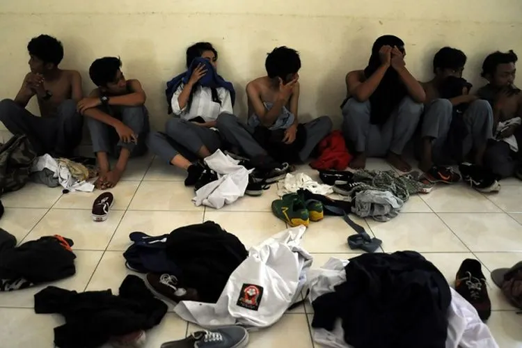 Pelajar terjaring operasi tawuran diamankan di Polres Depok. (Dok. Republika)