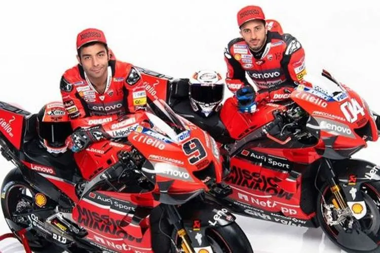 Danilo Petrucci (kiri) dan Andrea Dovizioso menjadi andalan tim Ducati untuk MotoGP 2020. [Instagram/ducaticorse]