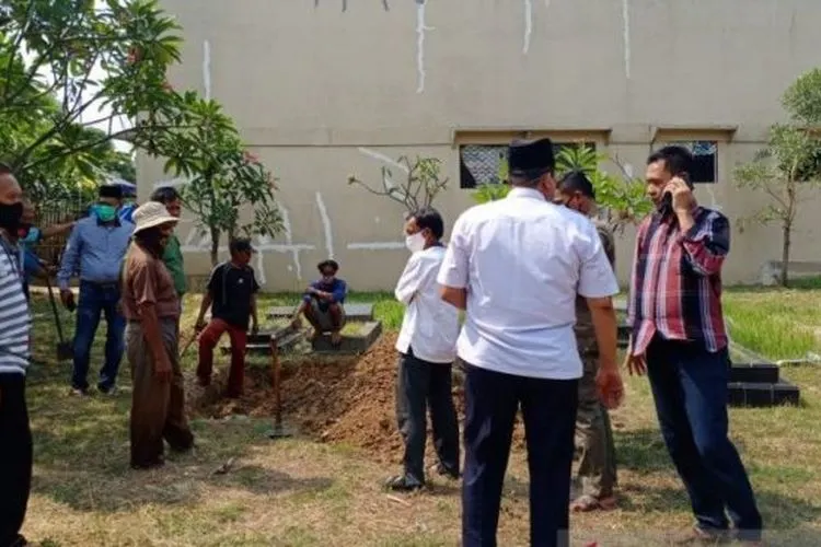 suasana jelang pemakaman Sekda Saefullah sore tadi/ ist