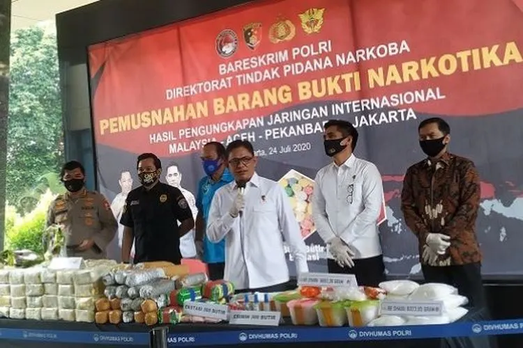 Pemusnahan barang bukti narkoba di Bareskrim Polri. (Suara.com/M Yasir)