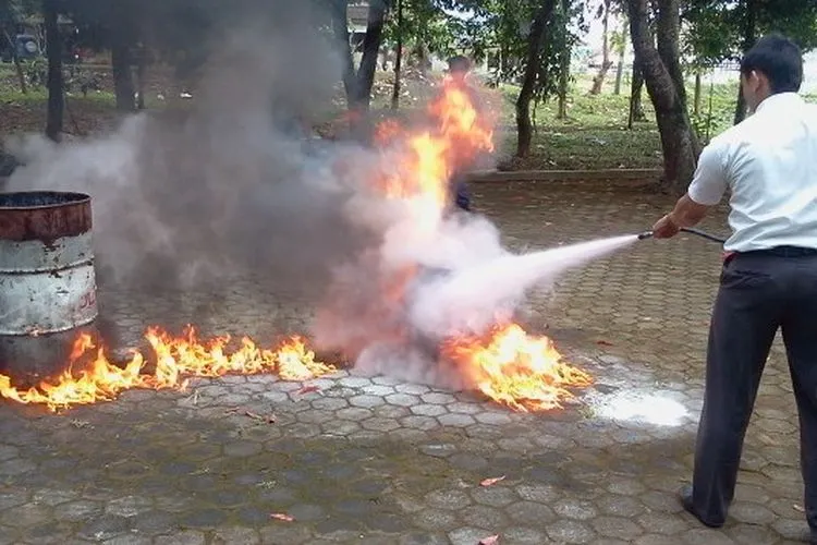 Pencegahan kebakaran (Unsoed.ac.id)