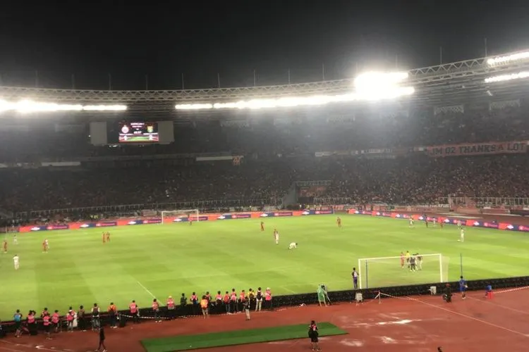 Persija Jakarta kalah dari Persebaya (Ayojakarta.com/Hendy Dinata)
