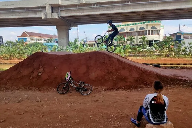 Lintasan sepeda Pilar Jati Bike Park di Kelurahan Cipinang Melayu, Makasar, Jakarta Timur, sudah resmi dibuka sejak Minggu (1/11/2020)/dok: timur.jakarta.go.id
