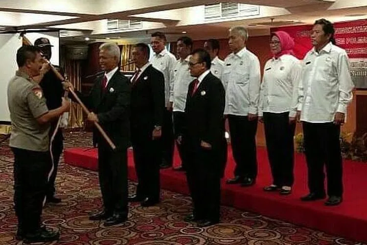 Kabaharkam Polri Komjen Pol. Agus Andrianto saat mengukuhkan Pengurus Pokdarkamtibmas Bhayangkara tingkat Nasional.