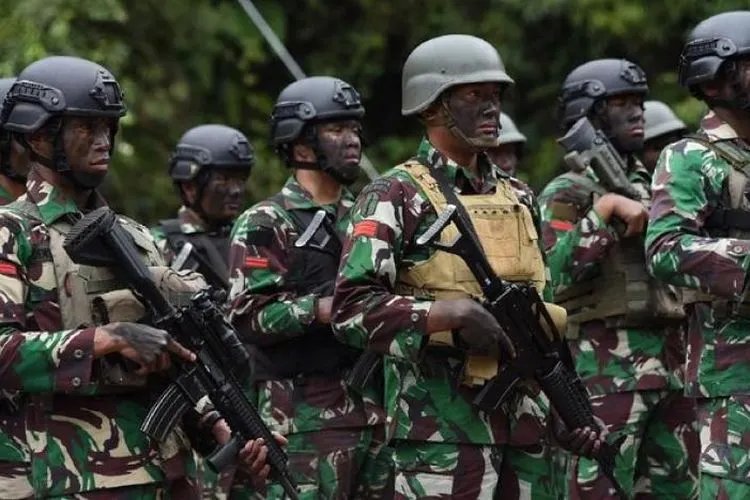 Personel TNI (Puspen TNI)