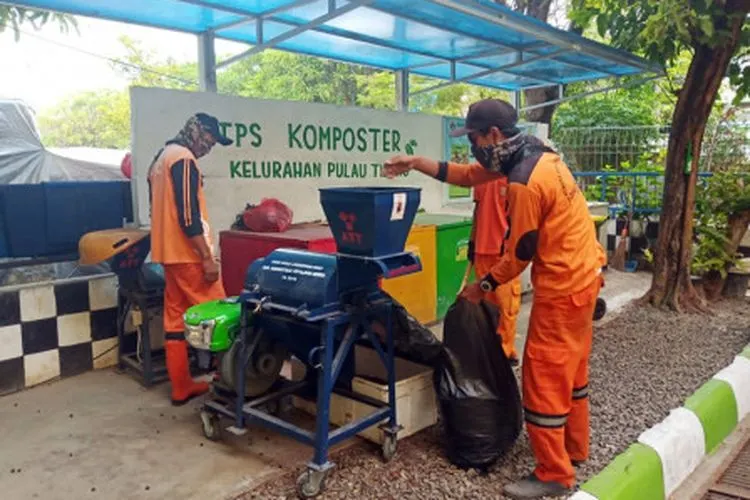 Produksi kompos di Pulau Tidung (Beritajakarta.id)