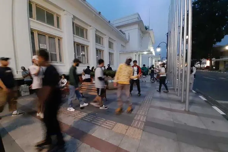 Suasana pusat Kota Bandung usai PSBB berakhir. (Ayobandung/Nur Khansa)