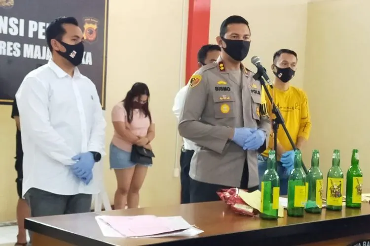 Polres Majalengka amankan warga yang dinilai langgar ketentuan PSBB dan adab Ramadan. (Istimewa)