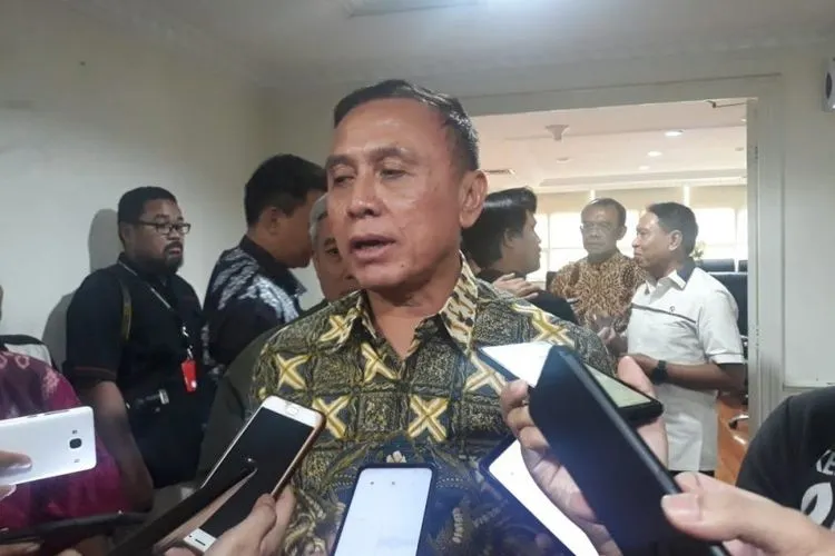 Ketua Umum PSSI Mochamad Iriawan di kantor Kemenpora, Jakarta, Jumat (21/2/2020). (Republika/Ijal Rosikhul Ilmi)