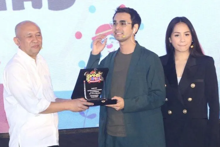 Rans Carnival merupakan sebuah acara Roadshow yang menggabungkan konsep hiburan keluarga, konser musik dan digital activity selama tiga hari di setiap kota-nya.