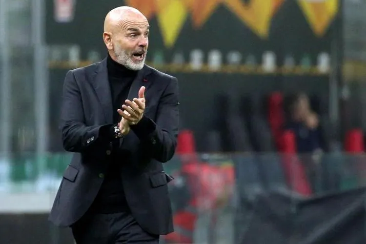 Pelatih AC Milan, Stefano Pioli. Foto: EPA-EFE/MATTEO BAZZI