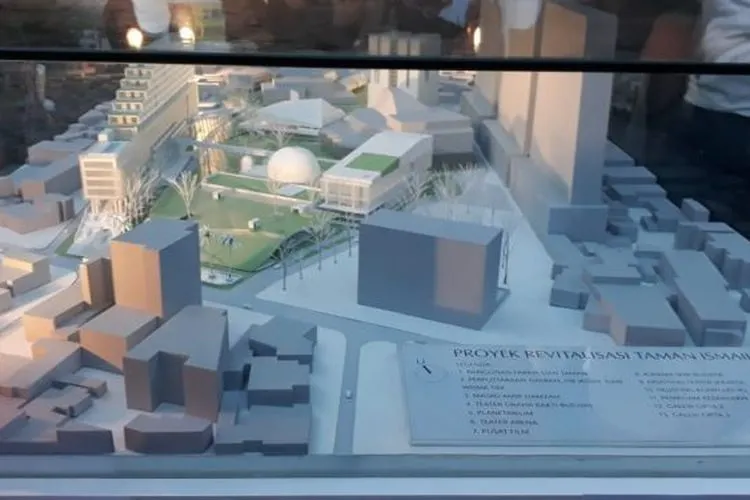 Miniatur revitalisasi Taman Ismail Marzuki (TIM) yang dipamerkan kepada publik, Kamis (4/7/2019). (Indonesia Inside/M Aulia Rahman)