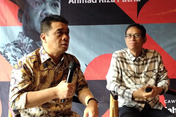 Dua Calon Wakil Gubernur DKI Jakarta, Ahmad Riza Patria (kiri) dan Nurmansyah Lubis, dalam acara Ngobrol Bareng Wagub di Jakarta Selatan. (Ayojakarta.com/Khoirur Rozi)