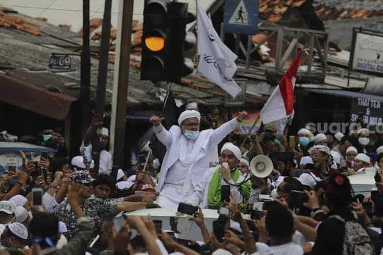 Pentplan FPI, Rizieq Shihab saat pulang ke Indonesia/ Suara.com