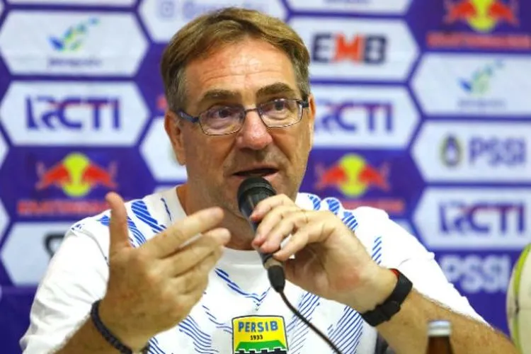 Pelatih Persib Bandung, Robert Rene Alberts (Ayobandung/Irfan )