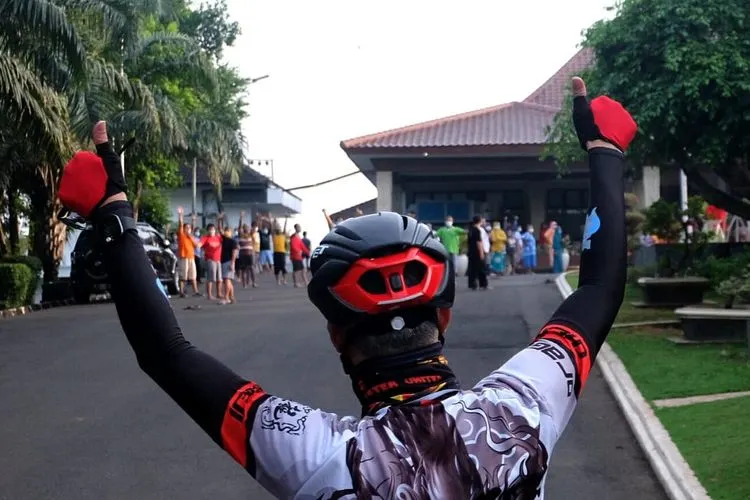 Gubernur Jateng, Ganjar Pranowo saat meninjau  Rumah Dinas Wali Kota, sebagai tempat karantina. (dok)