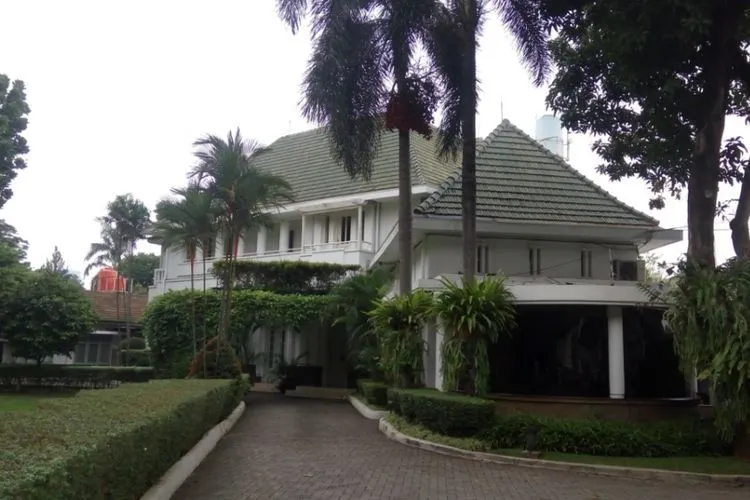 Suasana di Rumah Dinas Gubernur DKI Jakarta yang berlokasi di Jalan Taman Suropati, Menteng, Jakarta Pusat, Rabu (18/10/2017)/Kompas.com