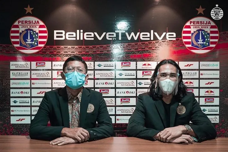 Ryuji Utomo (kanan) resmi dpinjamkan ke Penang FC dengan durasi satu musim. (dok Persija)