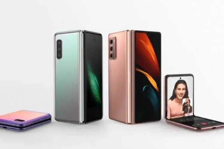Samsung Galaxy Z Fold 2. [YouTube]