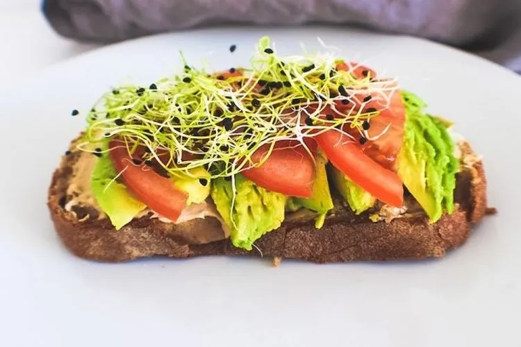 Sandwich Alpukat (Ilustrasi) - (Pixabay)