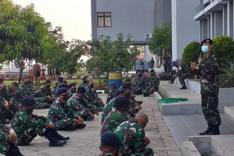 Satkor Lantamal III mengikuti penyuluhan hukum (Dispen Lantamal III)