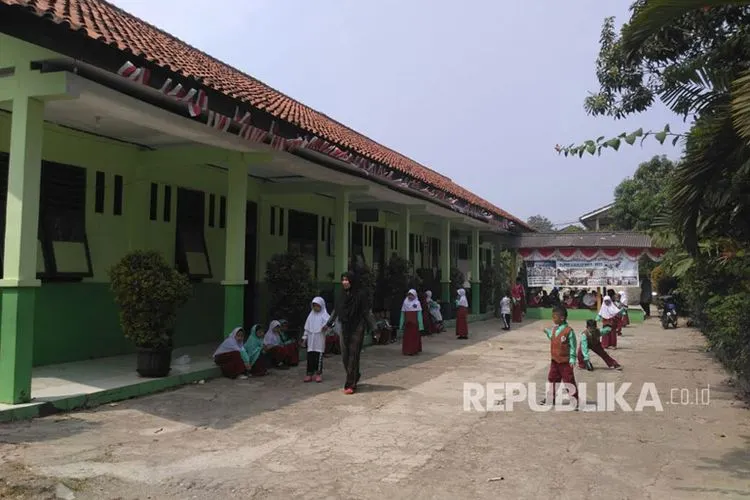 sebagai ilustrasi. Pembelajaran di sekolah harus memperhatikan protokol kesehatan saat melaksanakan KBM tatap muka/ Republika: Dea Alvi Soraya