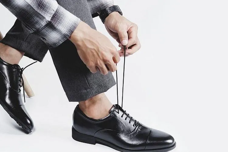 Sepatu kulit asli produksi Indonesia. (dok Prabu Indonesia)