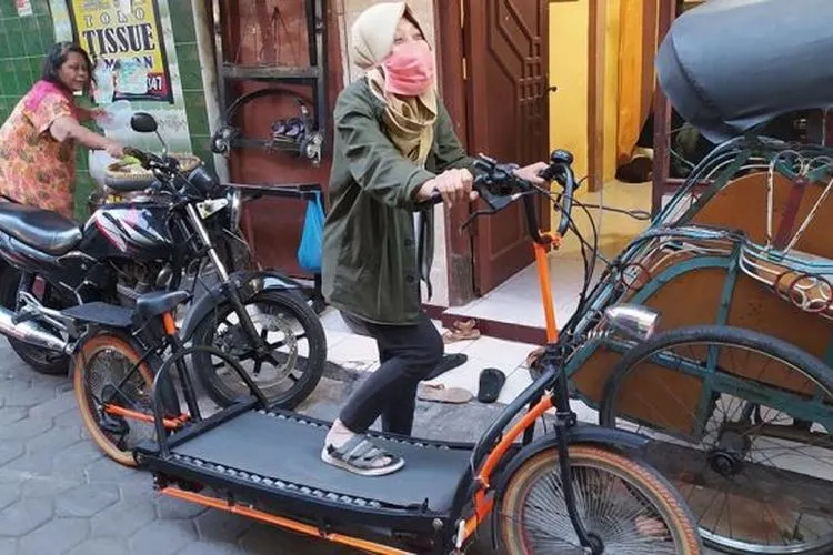 Sepeda tredmill buatan Sulaji (Suara.com/Yusuf)