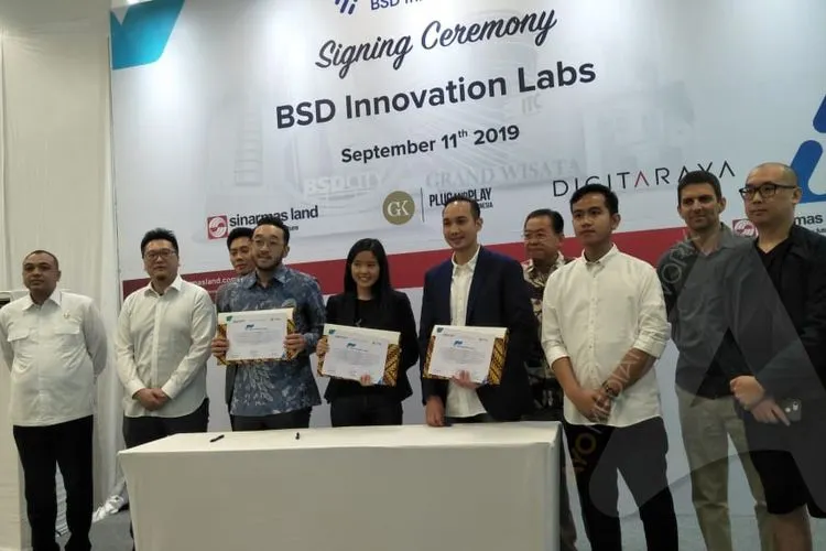 Penandatanganan nota kesepahaman Sinar Mas Land dengan Digitaraya dan GK Plug and Play Indonesia/Ayojakarta.com