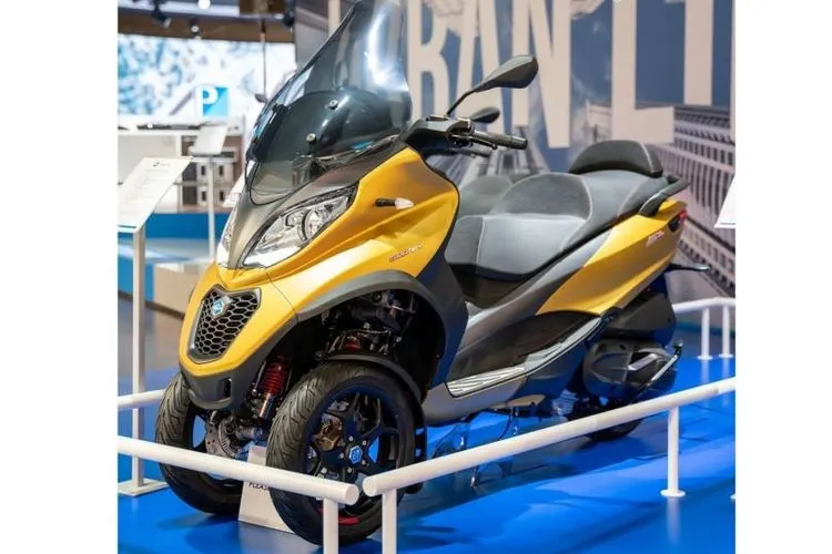 Piaggio MP3 500 Sport Advanced, skuter roda tiga dengan gigi mundur, diluncurkan di Indonesia, Jumat (25/9/2020). (Dok Piaggio Indonesia)