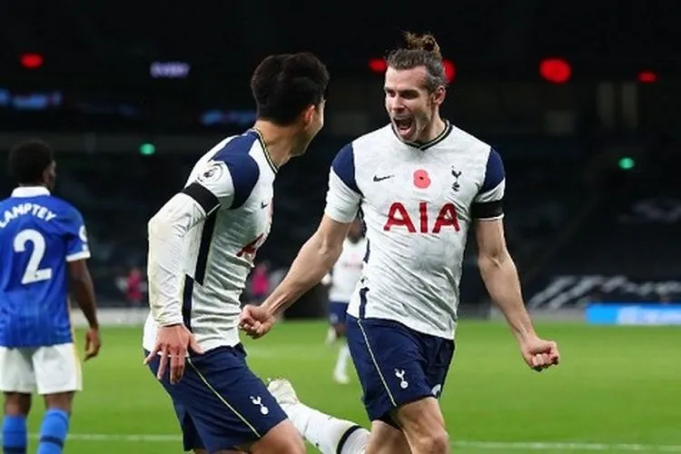 Son Heung-min dan Gareth Bale menjadi andalan lini serang Tottenham Hotspur musim ini. (Twitter Tottenham)